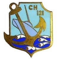 Chasseur 121 , navire gris...