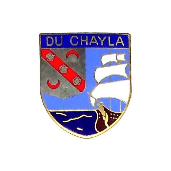 Du Chayla  (escorteur d'escadre 1957-..) , voilier noir et blanc sur mer bleu foncé,  armes de la famille DU CHAYLA, dos lisse