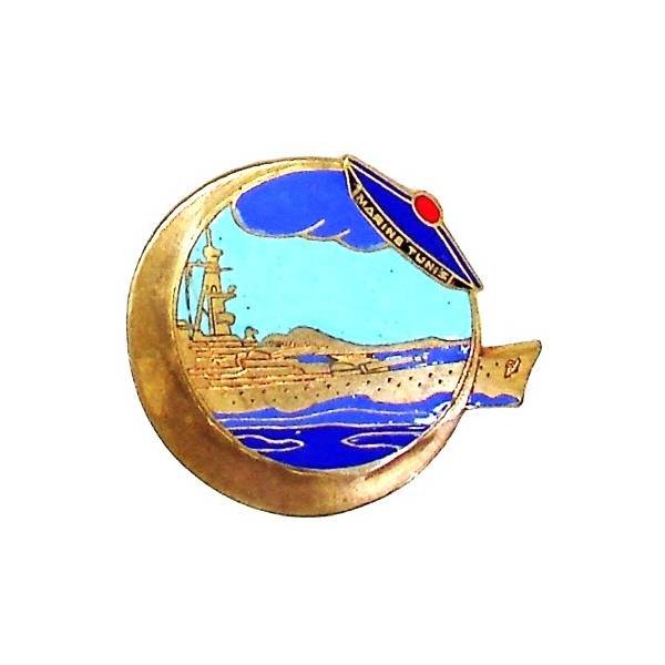 Marine Tunis , bérêt et nuage bleus