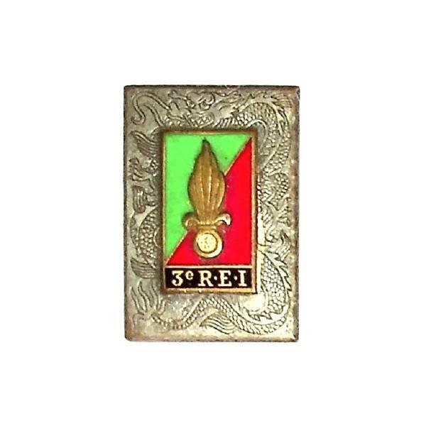 3° Régiment Etranger d'Infanterie en Extrême-Orient , plaque argentée, dos guilloché, D Ber latéral, boléro lisse