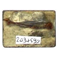 Mékong  (pétrolier 1928-60) , dragon vert dans rectangle 22x33, métal gravé et peint,  épingle fragile