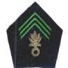 Patte de col , grenade canetille, 3 chevrons