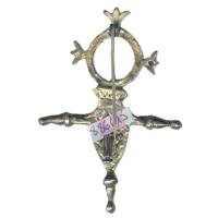 En argent bas titre , Croix d'Agadès , 62 mm, pourrait être le peloton Méhariste de Hodt selon certains