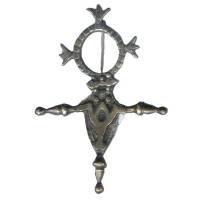 En argent bas titre , Croix d'Agadès , 62 mm, pourrait être le peloton Méhariste de Hodt selon certains