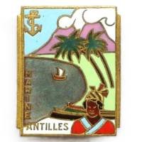 Marine Antilles , femme en...